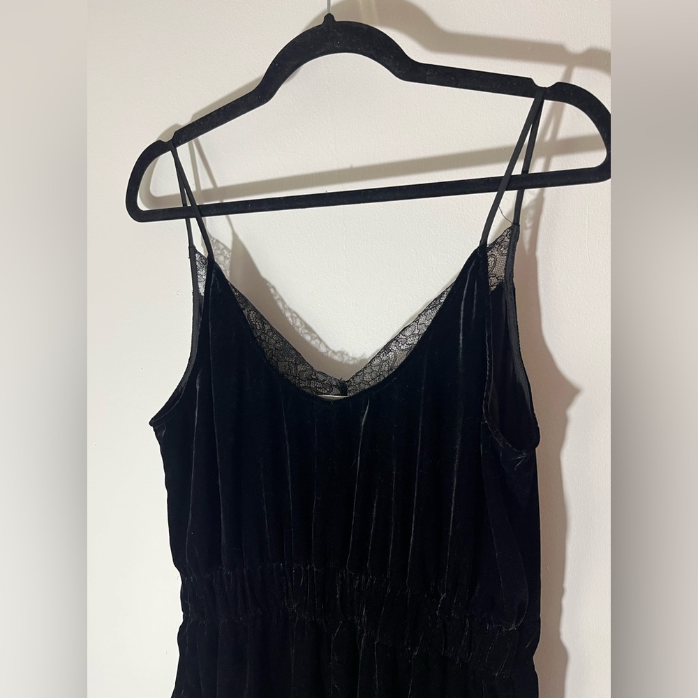 H&M Black Lace Trim Velvet Jumpsuit - Picture 3 of 12